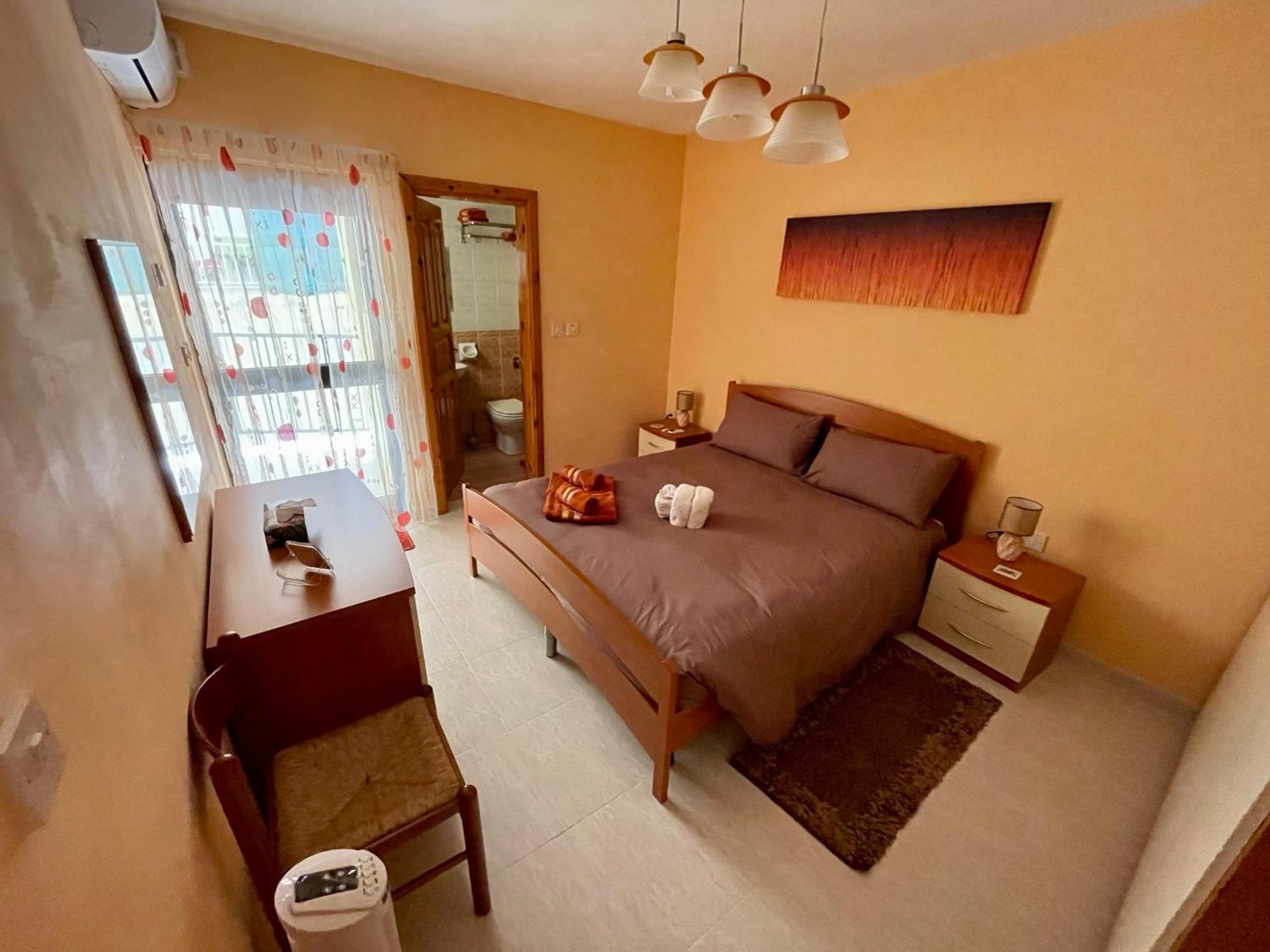 Regent Court - 3 Bedroom Apartment Within Walking Distance From Seafront St. Paul's Bay Exterior photo