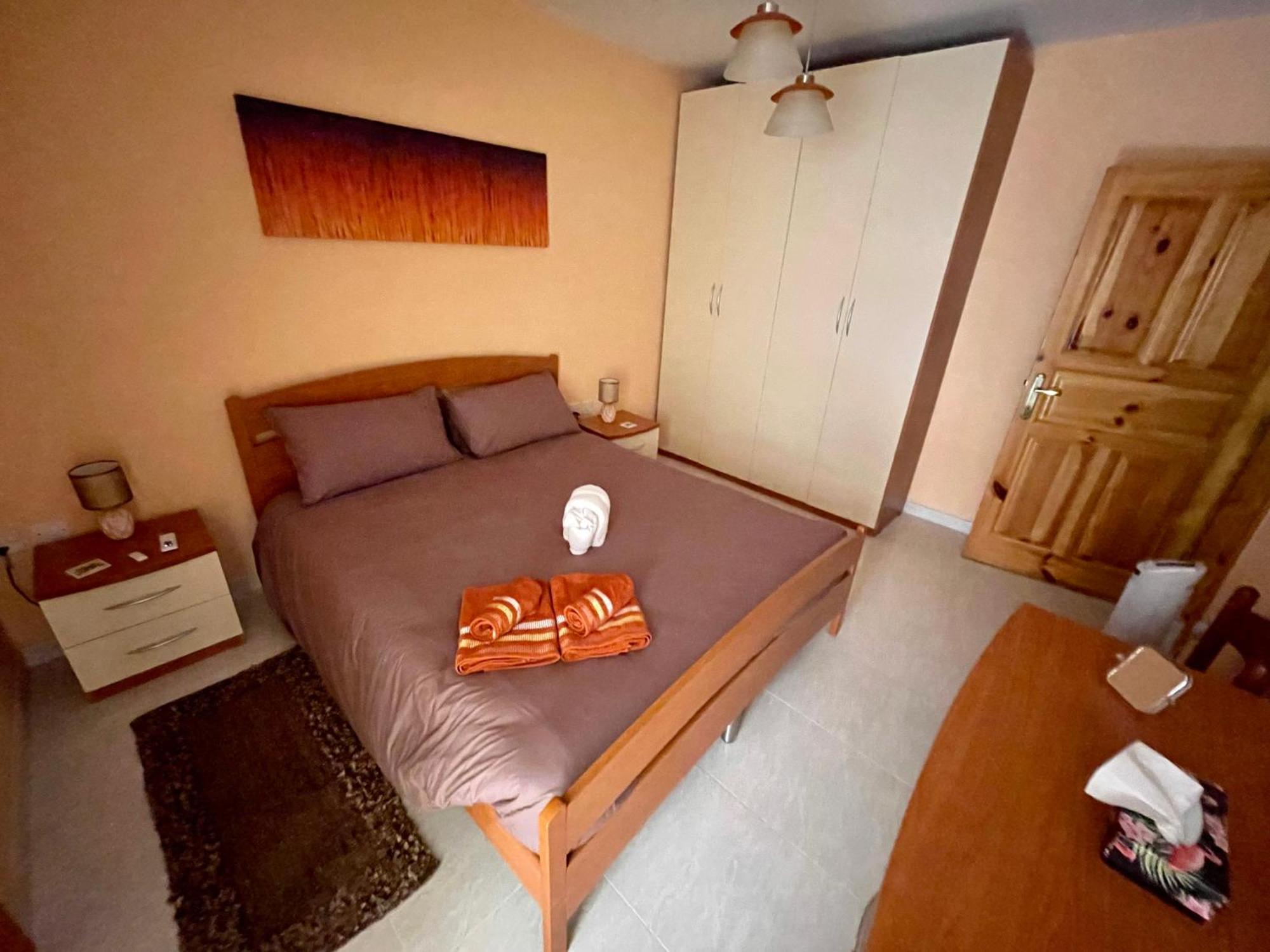 Regent Court - 3 Bedroom Apartment Within Walking Distance From Seafront St. Paul's Bay Exterior photo
