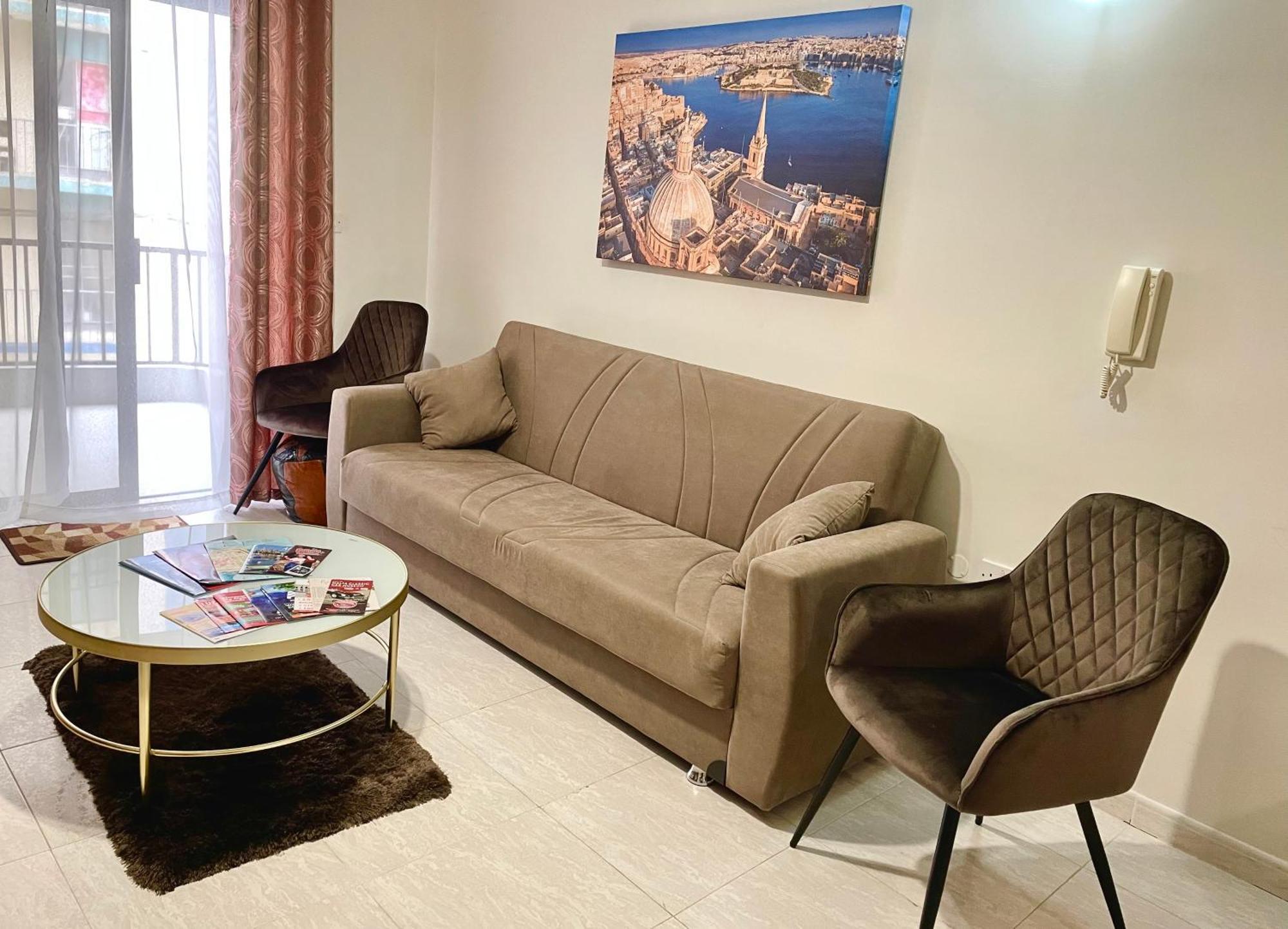 Regent Court - 3 Bedroom Apartment Within Walking Distance From Seafront St. Paul's Bay Exterior photo