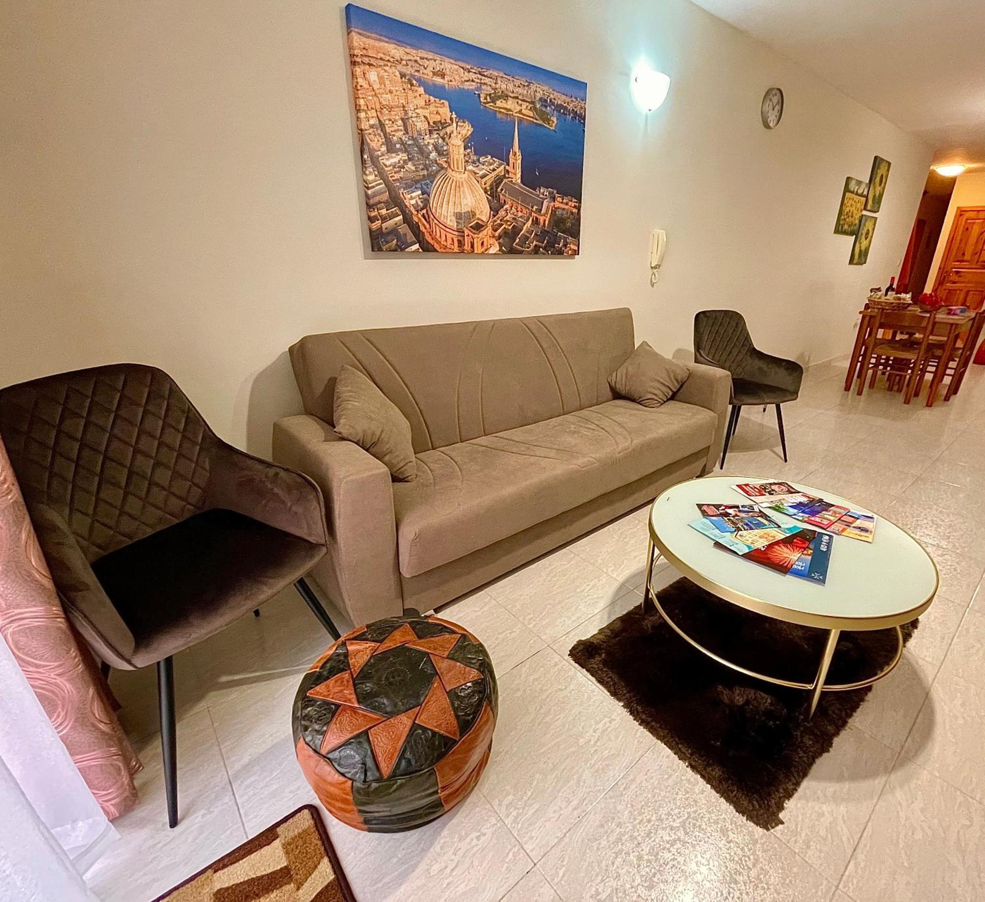 Regent Court - 3 Bedroom Apartment Within Walking Distance From Seafront St. Paul's Bay Exterior photo