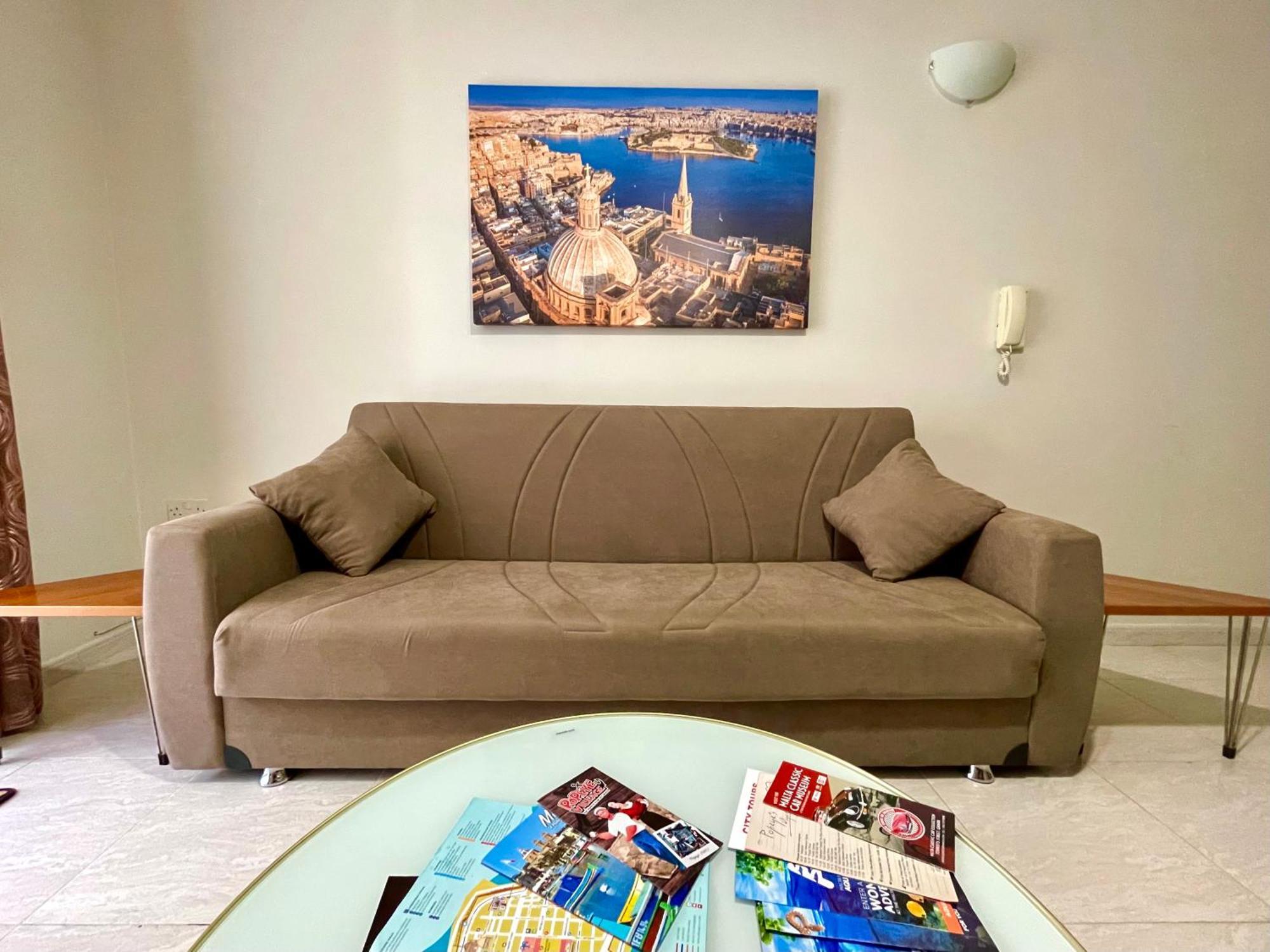 Regent Court - 3 Bedroom Apartment Within Walking Distance From Seafront St. Paul's Bay Exterior photo